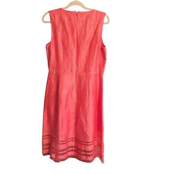 Elie Tahari Daisy Linen Blend Dress
Sleeveless Coral with Sheer Stripes-Size 10 - Picture 5 of 14
